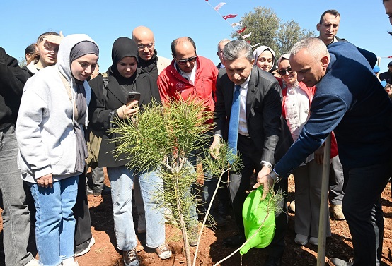 Şahin, Fidanlar Antalya’ya nefes olacak