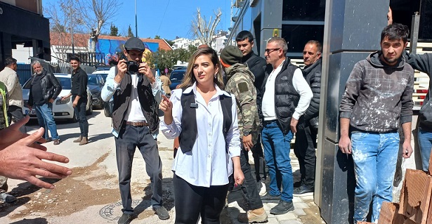 İYİ Parti’nin Muratpaşa Belediye Meclisi Üyesi Adayı Kadriye Aslı Göncü, Sahaya İndi!