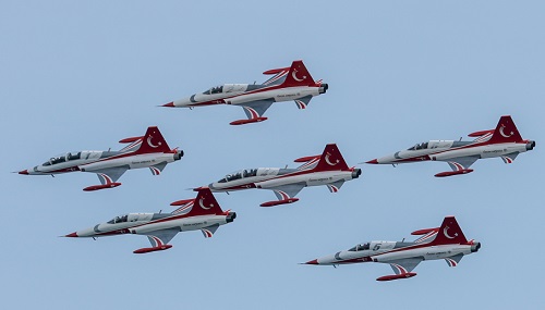 Türk Yıldızları kutlamalara renk katacak