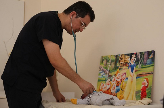 Dr. Demir uyardı: “Çocuklarınızı güneş ışınlarından koruyun”