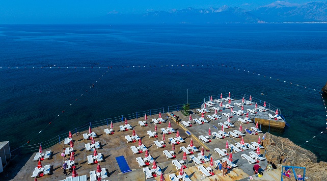 Muratpaşa’nın tüm plajları mavi bayraklı