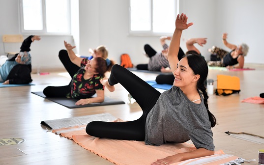 Pilates, Yoga Ve Zumbayla Sağlıklı Kalıyorlar