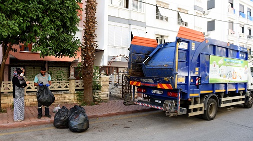 Çevreci Komşu Kart, ağaçları da korur
