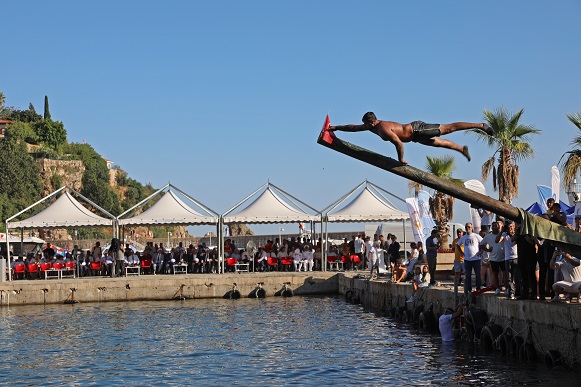 Antalya’da Denizcilik ve Kabotaj Bayramı coşkuyla kutlandı
