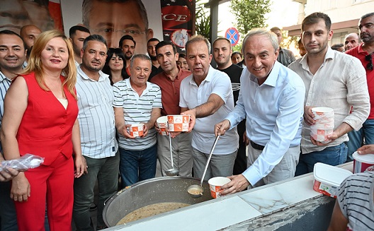 Aşureler CHP’den, ikram Başkan Kocagöz’den