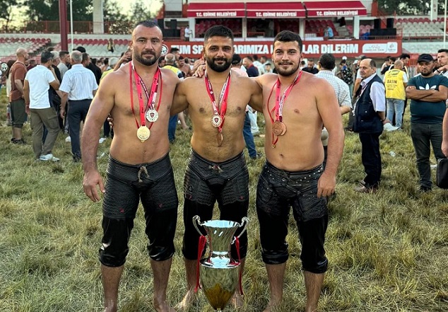 Kırkpınar’da Başpehlivan Yusuf Can Zeybek