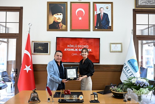 Saniye Başkan, Muhittin Başkanı Ağırladı