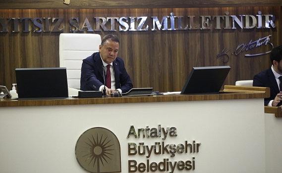 Antalya itfaiyesi araç filosunu güçlendiriyor