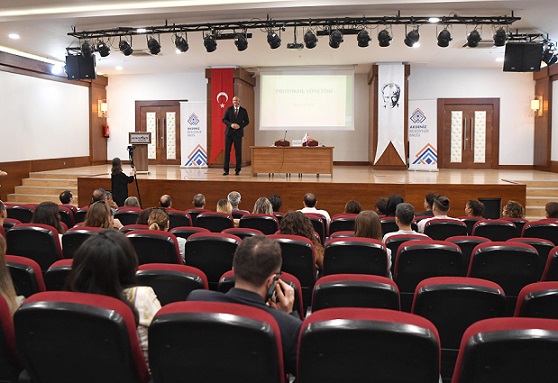 Akdeniz Belediyeler Birliği’nden Konyaaltı’nda Eğitim