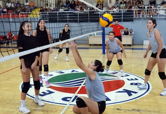 Kepez’in Sultanları, hazırlık maçlarıyla lige hazır