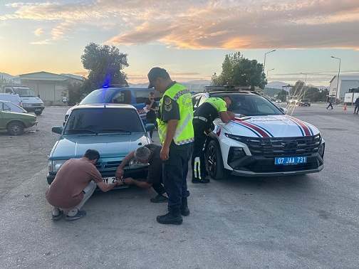 Antalya’da Drift yapan sürücüye 74.500 lira para cezası