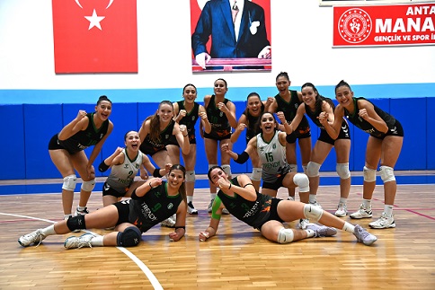 Manavgat Belediyespor, Fethiye Voleybol’u Rahat Geçti