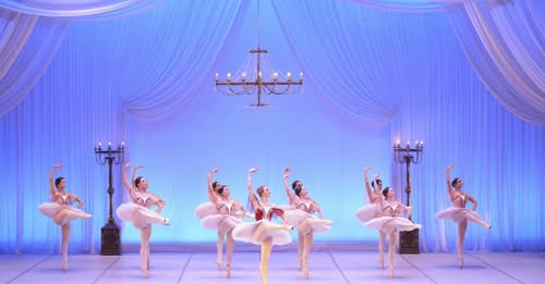 Opera baleden sezonun ilk prömiyeri