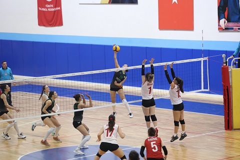 Manavgat Belediyespor Play-Off’u Garantiledi