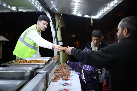 Kepez’den 5 bin kişiye kandil ikramı