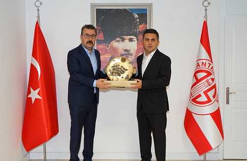 Antalyaspor’da devir teslim töreni yapıldı!