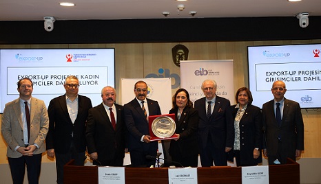 Kadınlar Üretiyor, Ekonomi Büyüyor: İhracatta Güçlü İş Birliği