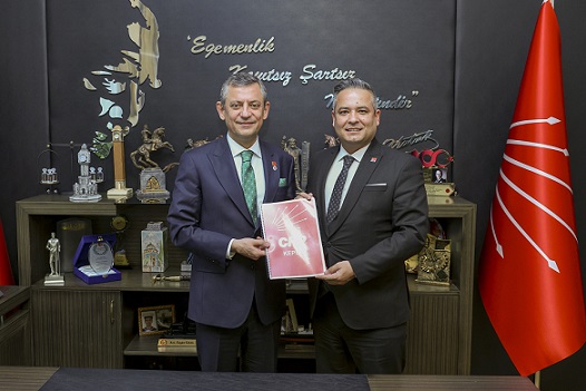 Başkan Ölmez, Özgür Özel’i ziyaret etti