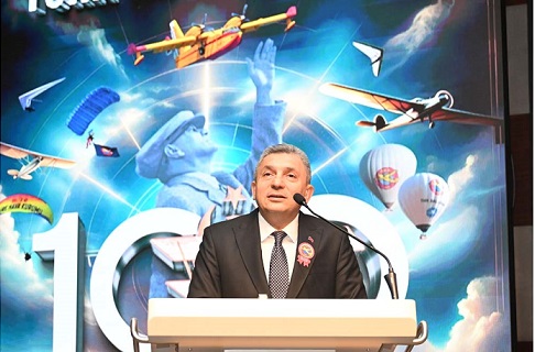 Göklerde Bir Asırlık Gurur
