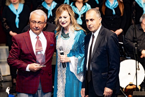Antalya’da türkülerle büyüleyici bir gece