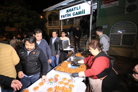 Kepez’de lokmalar döküldü