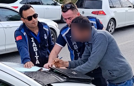 Manavgat’ta dilencilere ve seyyar satıcılara sıkı denetim