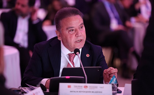 ABB Başkanı Muhittin Böcek Türkiye-Almanya Kardeş Şehirler Zirvesi’nde