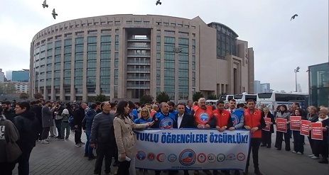 Tutuklu Öğrenciler İle Dayanışmak İçin Çağlayan Adliyesi’ndeydik