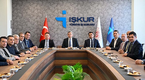 Antalya’da Meslek Lisesi Öğrencileri İşverenlerle Buluştu