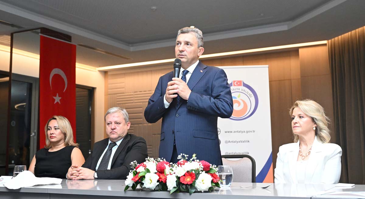 Antalya’da Vali Yardımcıları ve kaymakamlara veda programı