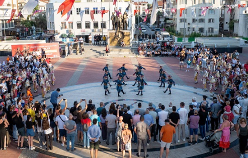 Minikler Türkiye Halk Oyunları Şampiyonası Manavgat’ta Başladı