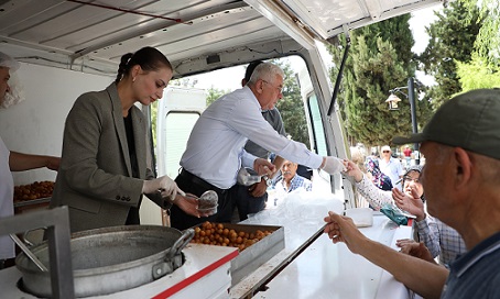 Korkuteli’nde Merhum Başkan Ferdi Zeyrek İçin Lokma Hayrı