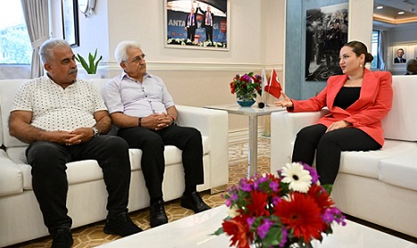 Antalya Alevi Bileşenleri’nden Başkan Vekili Özdemir’e destek ziyareti