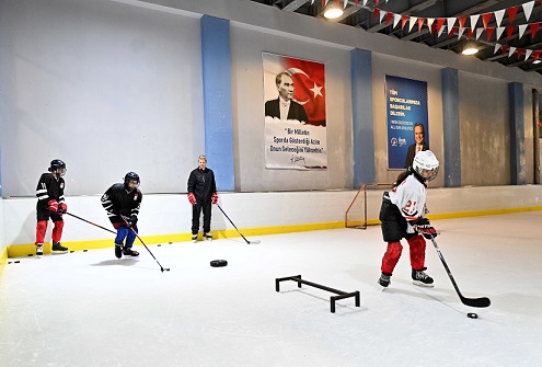 Buz Hokeyi Gelişim Kampı ilk kez Antalya’da
