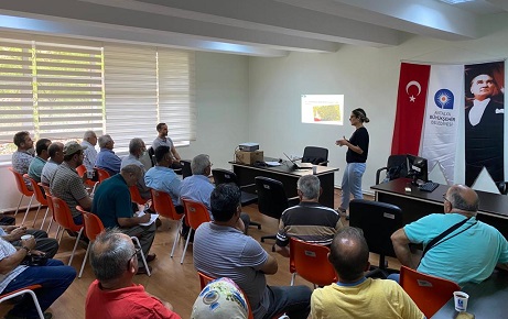 Antalya Büyükşehir’den üreticiyi eğitim desteği