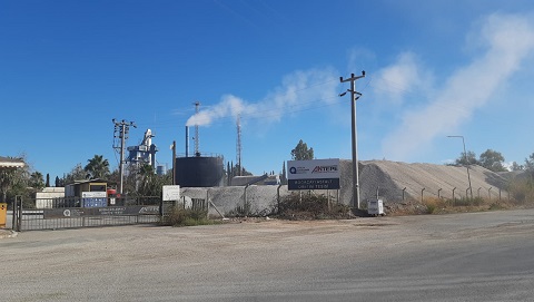 Boğaçayı Asfalt Tesisinden Yükselen Duman: Kentin Ortasında Bir Kirlilik Kaynağı