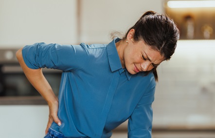 Ağrısız Yaşamak Mümkün: Günlük Hayatta Yapılacak Değişikliklerle Sırt Ağrıları Engellenebilir