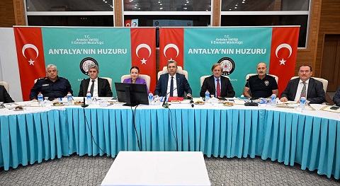 Antalya’da 2025-2026 Kış Mevsimi Trafik Tedbirleri Toplantısı gerçekleştirildi