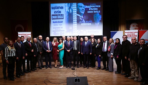 17. Başöğretmen Atatürk Onur Ödülü Mustafa Balbay’a verildi