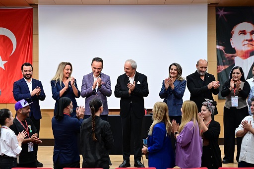 Başkan Kocagöz’den Kepez’in sanat emekçilerine müjde!