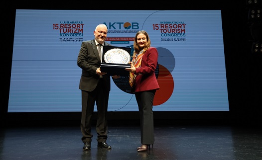 Başkan Vekili Özdemir Resort Turizm Kongresi’ne katıldı