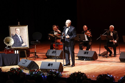 Antalya’da Atatürk’ü “Hasret” konseriyle duygusal anlar yaşandı