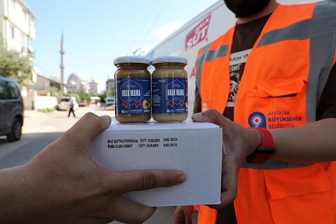 Antalya Büyükşehir’den 6–24 aylık bebeklere “Halk Mama” desteği