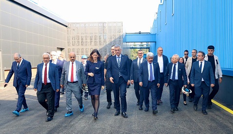 Sağlık Bakanı Memişoğlu, Atabay’ın yerli ve milli ilaç üretimiyle ilgili bilgi aldı