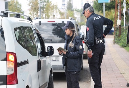 Antalya’da çeşitli suçlardan aranan 237 kişi tutuklandı
