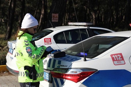 Antalya’da Helikopter ve Drone Destekli Trafik Denetimi Yapıldı