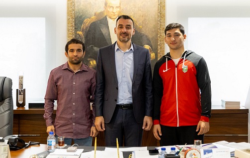 Manavgatlı Genç Güreşçiye Destek