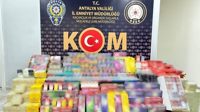 Antalya’da kaçakçılık ve organize suça darbe