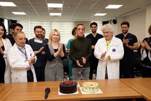 Hayata 14 Yıldır Başka Bir Yüzle Bakıyor