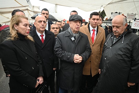 Özdağ: “Pazar Esnafı Işlerin Geçen Yıla Göre Yüzde 50 Düştüğünü Söylüyor”